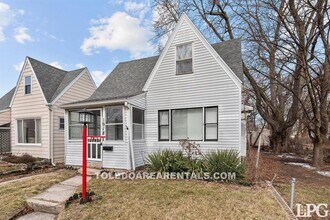 1918 Fairfax Rd in Toledo, OH - Building Photo - Building Photo