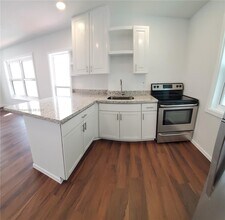 2407 Scott St in Hollywood, FL - Building Photo - Building Photo