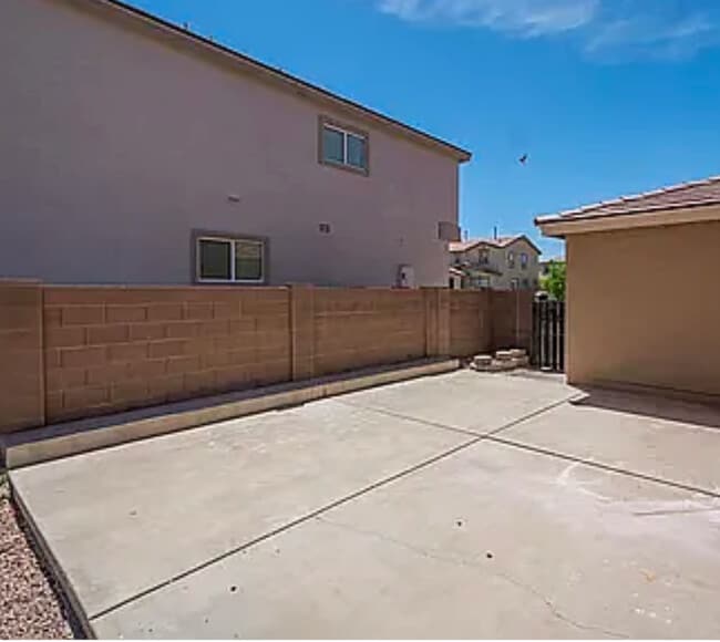 property at 13685 E Shadow Pines Ln