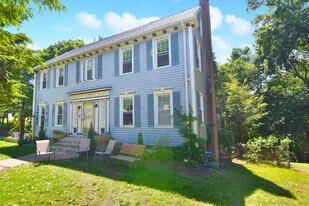 541 Willow St in Waterbury, CT - Building Photo