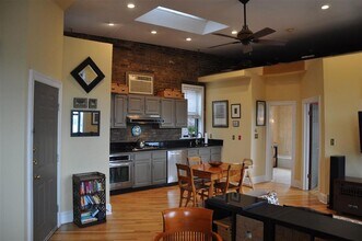 163 14th St-Unit -#7 in Hoboken, NJ - Building Photo - Building Photo