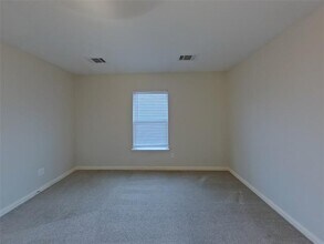 111 Drover Ridge Rd in Newark, TX - Building Photo - Building Photo