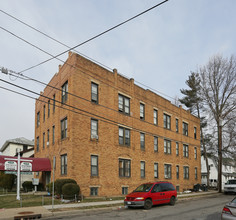 21 Lincoln Blvd in Hempstead, NY - Foto de edificio - Building Photo