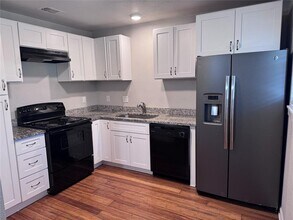 901 Parmer Ave in Killeen, TX - Foto de edificio - Building Photo