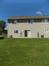 9136 Goodrich Dr in Monticello, MN - Building Photo - Building Photo