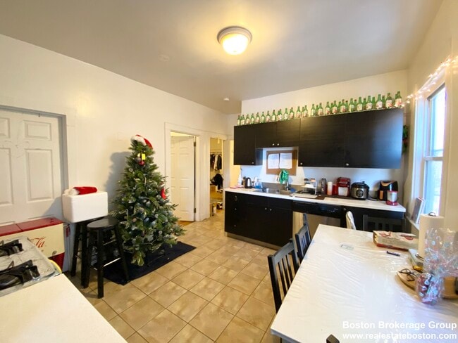 property at 72 Calumet St