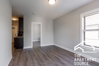 3540 N Broadway St, Unit DS38 in Chicago, IL - Building Photo - Building Photo