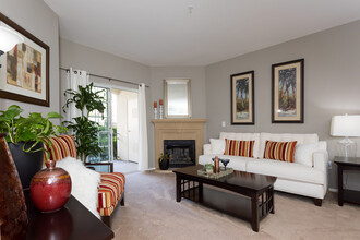 Hilltop at Winchester Creek in Murrieta, CA - Foto de edificio - Interior Photo