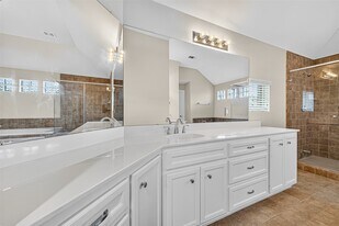 11510 Main Ash Dr in Houston, TX - Building Photo