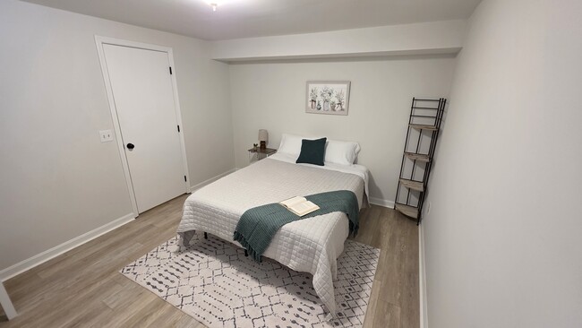 1916 Christiana Ct, Unit Furnished Private Unit