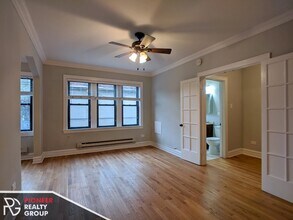 4735 N Hermitage Ave, Unit #4737-210 in Chicago, IL - Foto de edificio - Building Photo