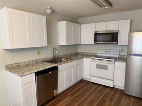 1780 Shadow Ln in Englewood, FL - Building Photo - Building Photo