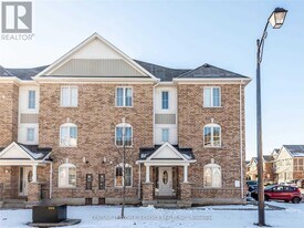 1531 Gainer Cres in Milton, ON - Building Photo