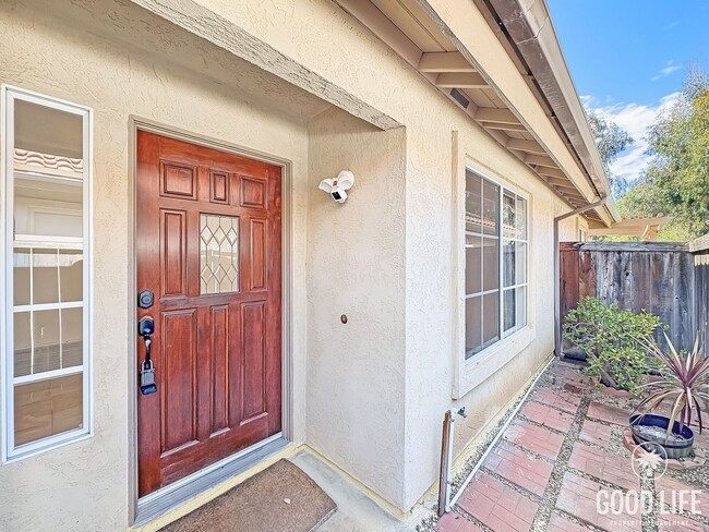 2179 Pleasantwood Ln in Escondido, CA - Building Photo - Building Photo