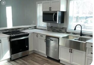 3171 S 9th St in Milwaukee, WI - Building Photo - Building Photo