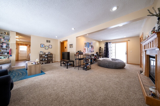 5924 Idaho Ave N in Minneapolis, MN - Building Photo - Building Photo