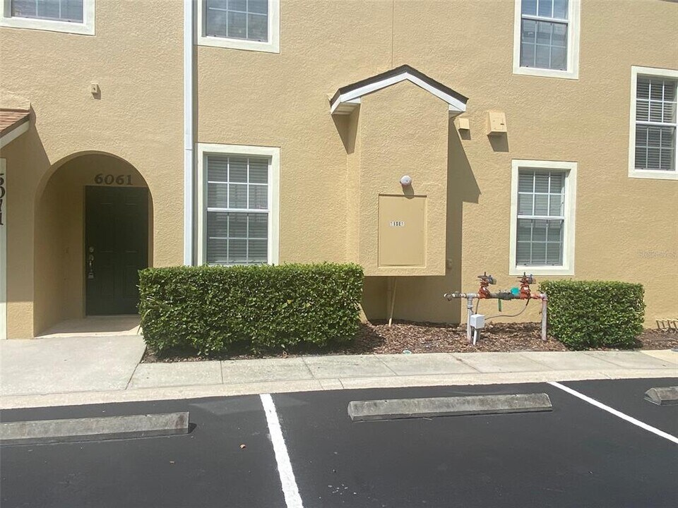6061 Kirkland Way in Lake Mary, FL - Building Photo