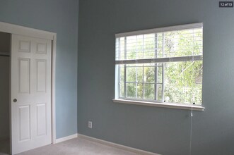 5873 Lake Crowley Pl in San Jose, CA - Building Photo - Building Photo