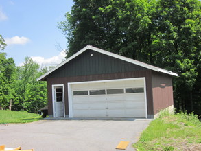 20 Pine Tree Rd in Monroe, NY - Building Photo - Building Photo