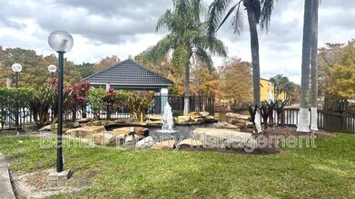 4528 Commander Dr in Orlando, FL - Building Photo - Building Photo