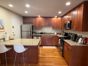 197 Kent St in Brookline, MA - Foto de edificio - Building Photo