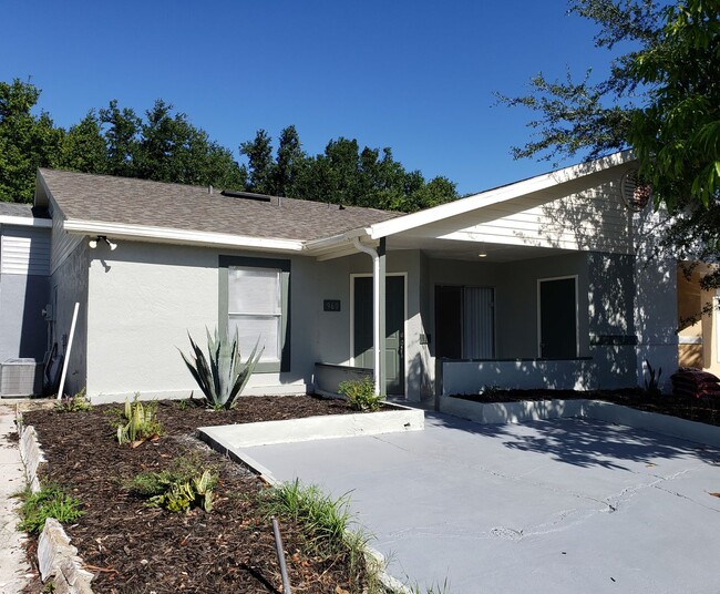property at 960 Loquat Tree Rd