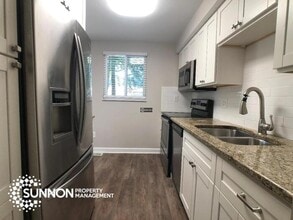 11708 Waywood Ct in Charlotte, NC - Building Photo - Building Photo