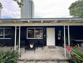500 SW 3rd Ave in Fort Lauderdale, FL - Foto de edificio - Building Photo