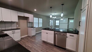 524 Dakota St in Norman, OK - Building Photo - Building Photo