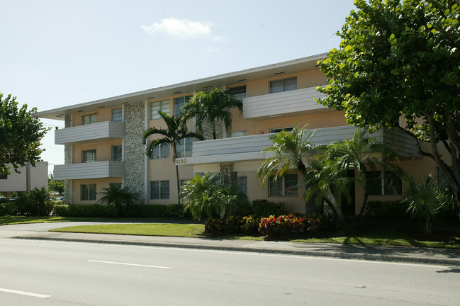 6150 Bird Rd in Miami, FL - Building Photo - Building Photo