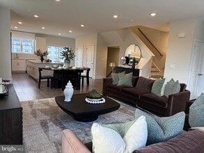 113 FRED CLARK Dr in Pennington, NJ - Building Photo - Building Photo