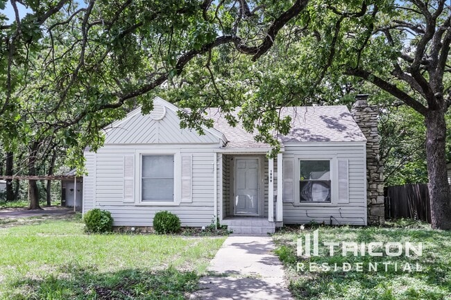 property at 1909 Layton Ave