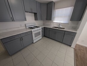 114 North N Street in Lompoc, CA - Building Photo - Building Photo