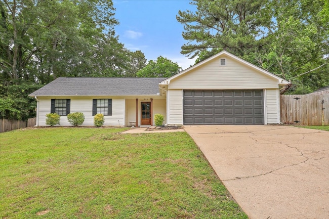 property at 124 Spanish Moss Dr