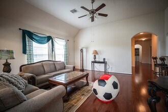 4138 Falvel Shadow Creek Dr in Spring, TX - Building Photo - Building Photo