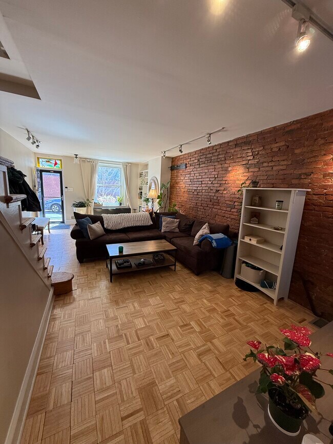 property at 2635 Bainbridge St