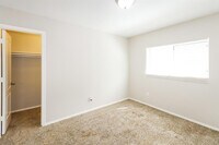 5015 Oak Briar Ln photo'