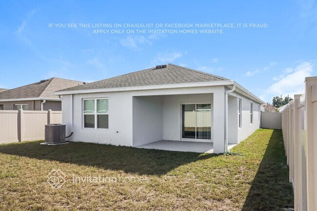 8041 Majestic Palms Ct in Venice, FL - Foto de edificio - Building Photo