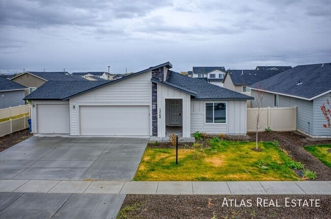 property at 13164 S Coquille River Ave