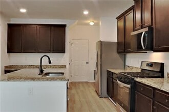 1371 Key Manor Ln in Lawrenceville, GA - Building Photo - Building Photo