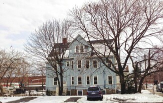 35 Faneuil St, Unit 1 in Boston, MA - Foto de edificio - Building Photo