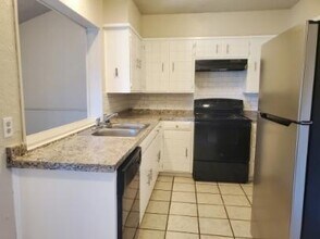 6123 35th St in Lubbock, TX - Building Photo - Building Photo