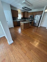 5003 Middlecoff Ln in Suffolk, VA - Foto de edificio - Building Photo