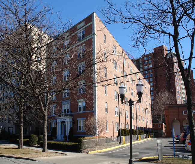 Park View in Stamford, CT - Building Photo - Building Photo