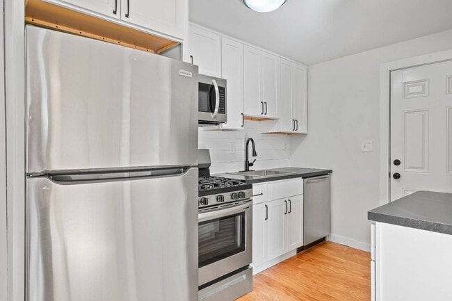 42 Saratoga Ave in Mechanicville, NY - Building Photo - Building Photo