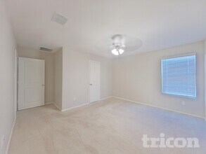 11856 Mancos Trl in Rhome, TX - Foto de edificio - Building Photo