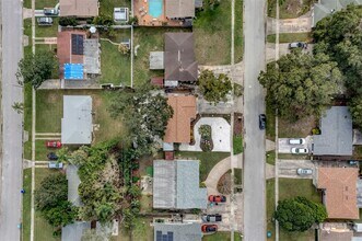 11615 W Leisure Ln in Largo, FL - Building Photo - Building Photo