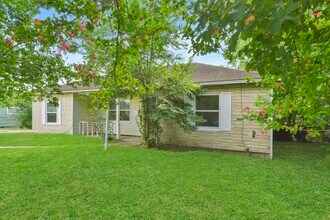 1033 Cimarron St in Houston, TX - Building Photo - Building Photo