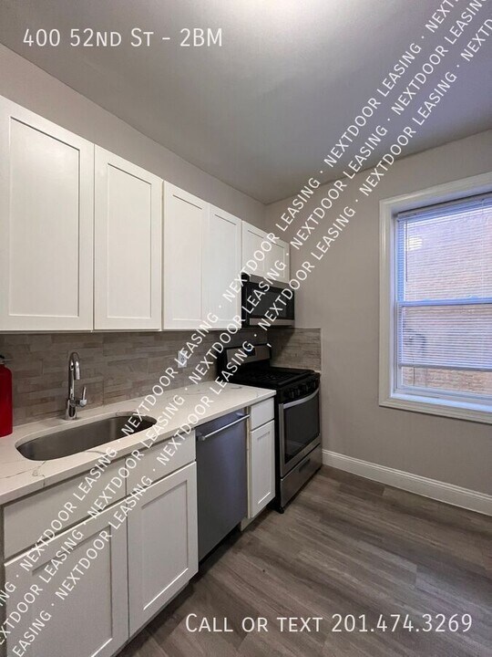 400 52nd St in West New York, NJ - Building Photo
