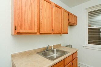 2948 N Albany Ave in Chicago, IL - Building Photo - Building Photo